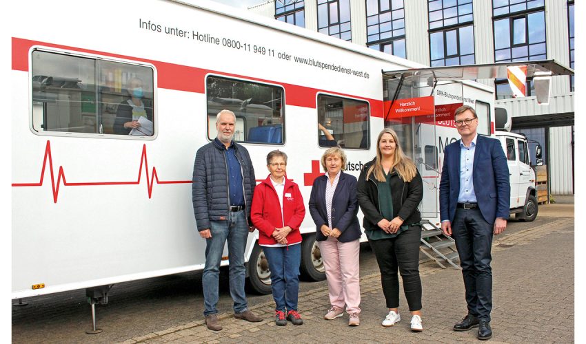 Mitarbeiter der Gauselmann Gruppe freuen sich über die DRK-Blutspendeaktion