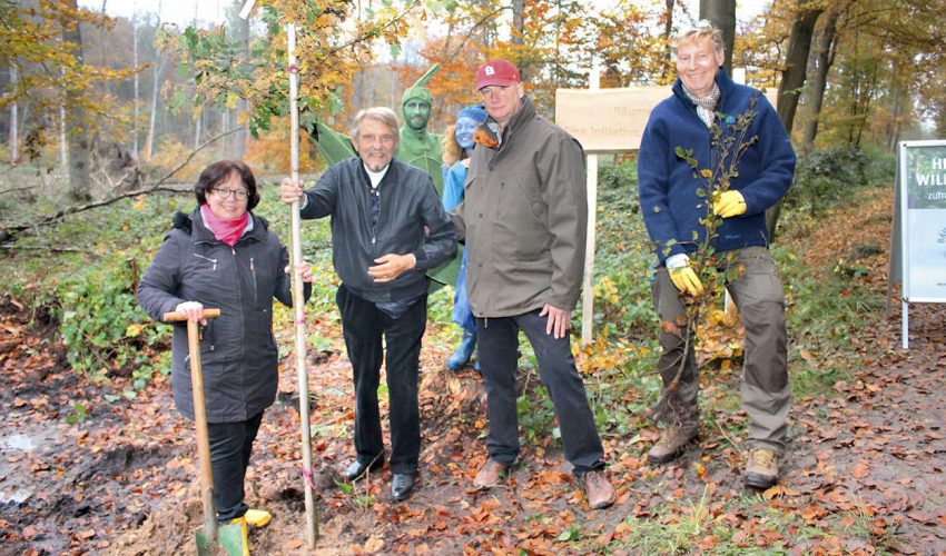 Bäume pflanzen in Borghorst mit Paul Gauselmann
